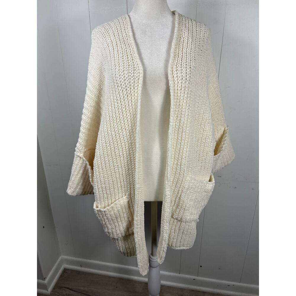 POL Sylvie Chunky Oversized Cardigan in Cream. Size L - Picture 5 of 9